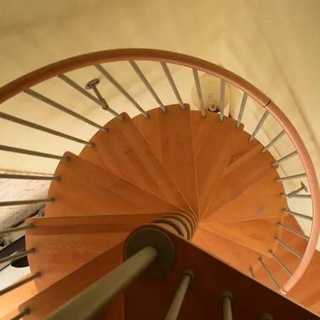 谭美公寓 扎达尔